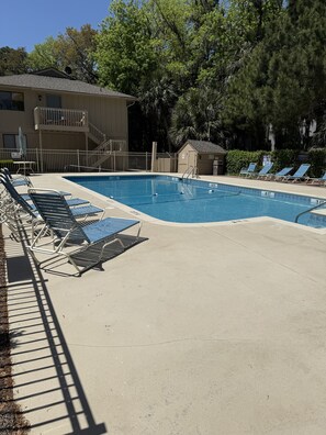 Udendørs pool