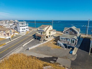 Exterior - Oceanfront - Front Porch - Back Deck - Kitchen (Wells)