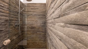 Familienapartment, 3 Schlafzimmer, Stadtblick | Badezimmer