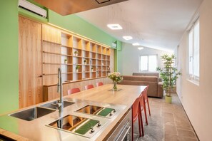 Family Apartment, 3 Bedrooms, City View | Private kitchen | Fridge, microwave, oven, stovetop - Charming Portofino 3-bed retreat (Portofino)