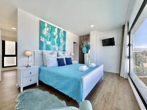 3 chambres, fer et planche à repasser