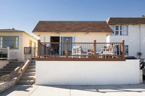 Exterior - Private Home, Pet Friendly ~Sasha's Bungalow in OB (San Diego)