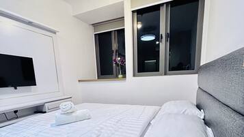2 多间卧室、熨斗/熨衣板、WiFi、床单