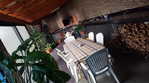 Dining - Sea View Andrade House Cosy House with a nice view to the sea and mountains (Gaula Santa Cruz)