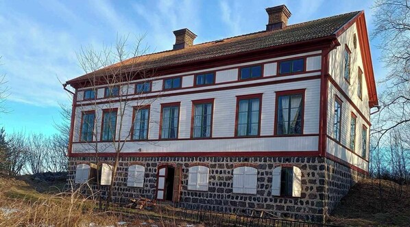 Fachada de la propiedad