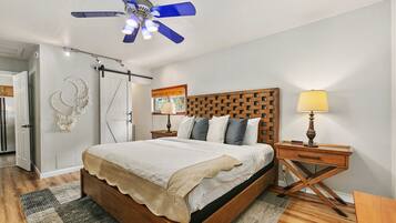 House, Multiple Beds, Kitchen, Garden View (620 East Magnolia St) | 4 bedrooms, individually decorated, individually furnished, bed sheets