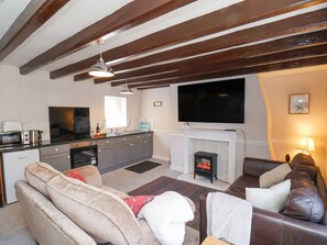 Living area - Star Inn Apartment (Whitby)