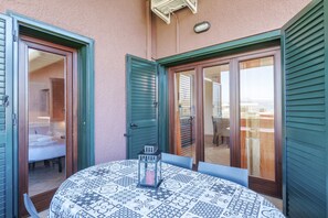 Outdoor dining - Regarda - Apartment Blue View 3 with lake view and pool (Bardolino)