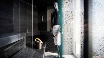 Sauna, steam room
