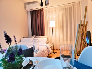 1 chambre, fer et planche à repasser, Wi-Fi, draps fournis