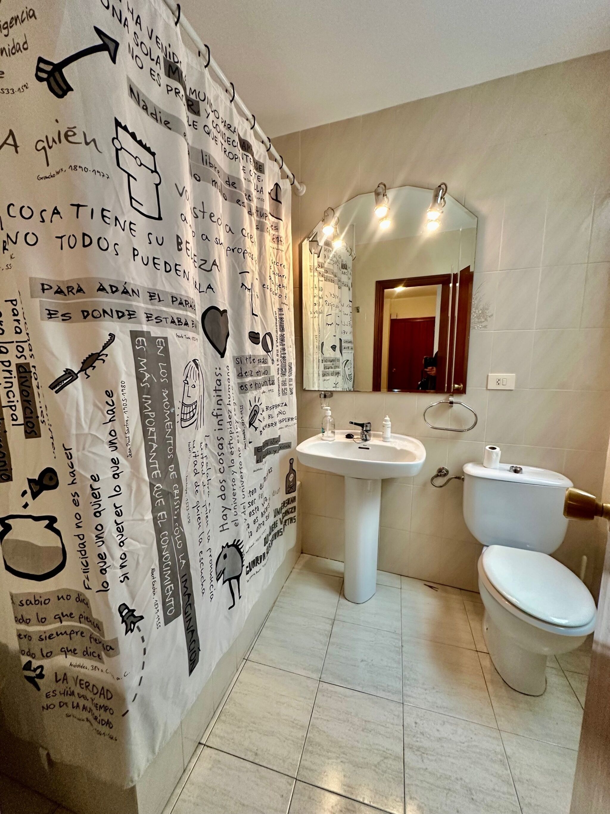 Apartment, 3 Bedrooms, Balcony, City View | Bathroom