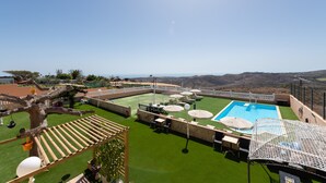 Chalet | Exterior - Villa in Maspalomas With Heated Pool & Sports (San Bartolomé de Tirajana)