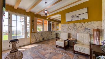 Chalet | Living room