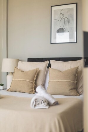Apartment | 1 bedroom, iron/ironing board, free WiFi - Magnifique Appartement au  d'El Mouradia (Algiers)