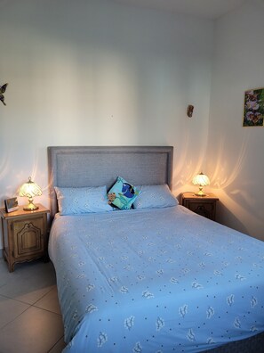 2 chambres, fer et planche Ă repasser, Wi-Fi gratuit, draps fournis