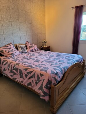 2 habitaciones, tabla de planchar con plancha y wifi gratis 