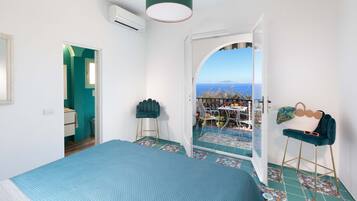 1 bedroom, cribs/infant beds, bed sheets