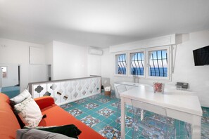 Living room - Estate4home - Suite Bonview (Massa Lubrense)