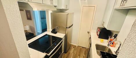 Microwave, stovetop, dishwasher