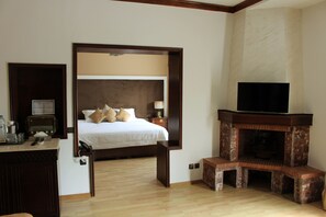 Suite superior | Cortinas blackout, insonorización y wifi gratis 