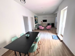Appartement, 2 chambres, fumeur, balcon | Salle à manger