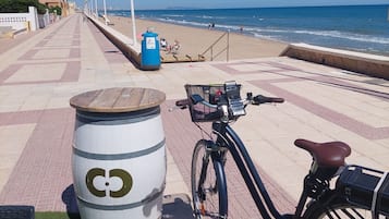 Apartment, 2 Bedrooms, Smoking, Balcony | Beach