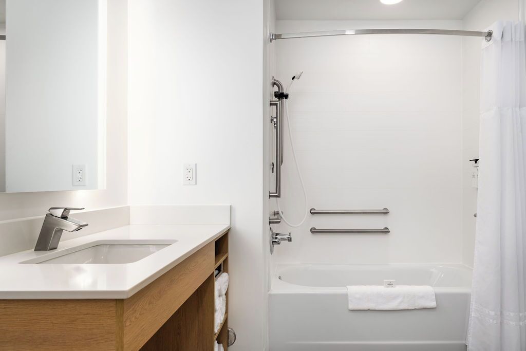 Standard Suite, 2 Queen Beds, Mobility Accessible, Kitchen | Bathroom | Shower, eco-friendly toiletries, hair dryer, towels