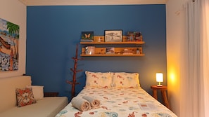 1 habitación, tabla de planchar con plancha, wifi gratis y ropa de cama 