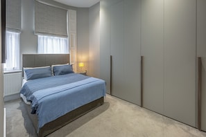 Deluxe Apartment | Bathroom