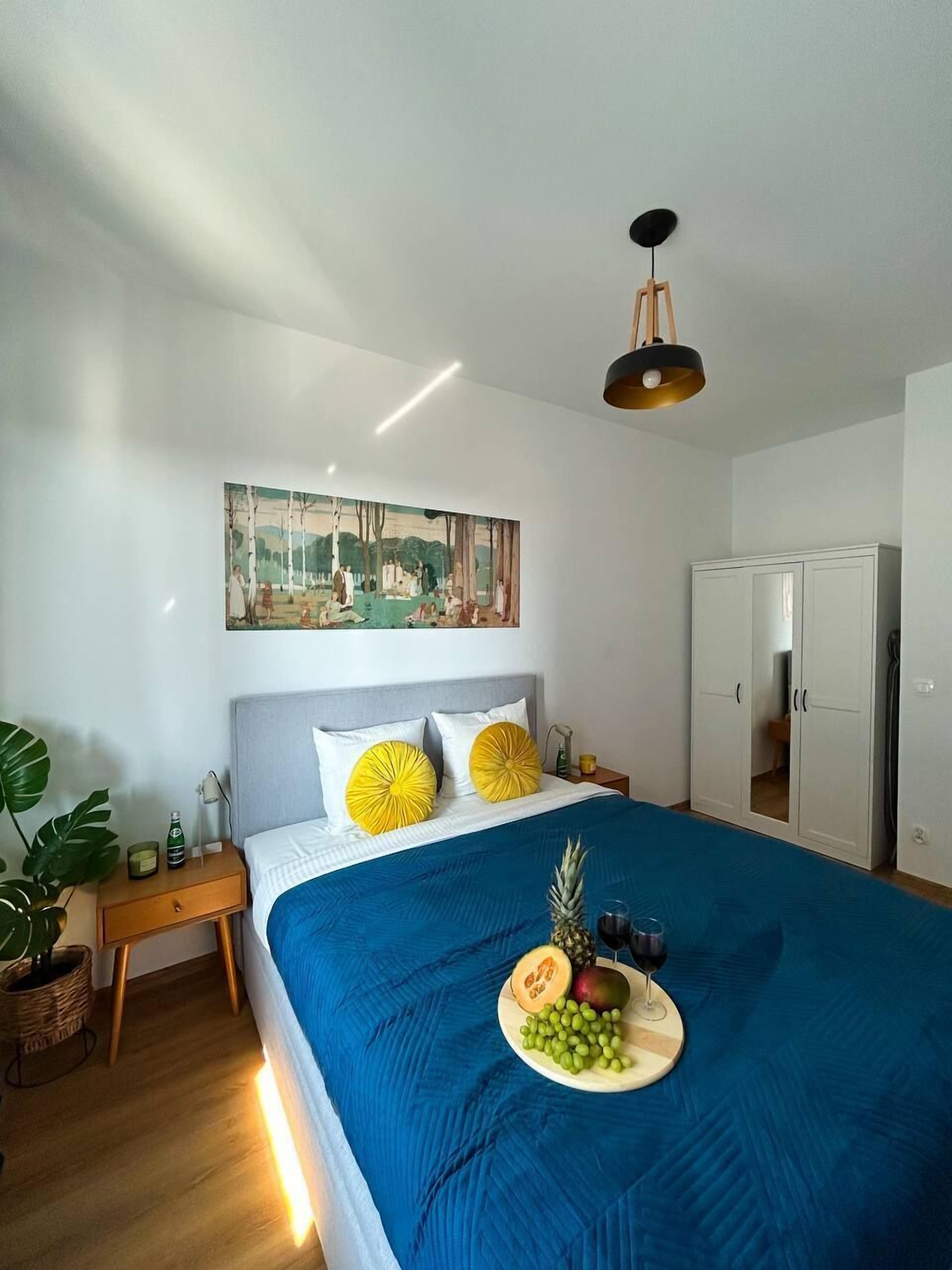 Apartemen Comfort, pemandangan kota | 2 kamar tidur, tirai kedap cahaya, dan setrika/meja setrika