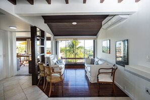 Vila Deluks | Area keluarga