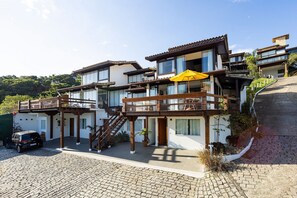 Deluxe Villa | Exterior