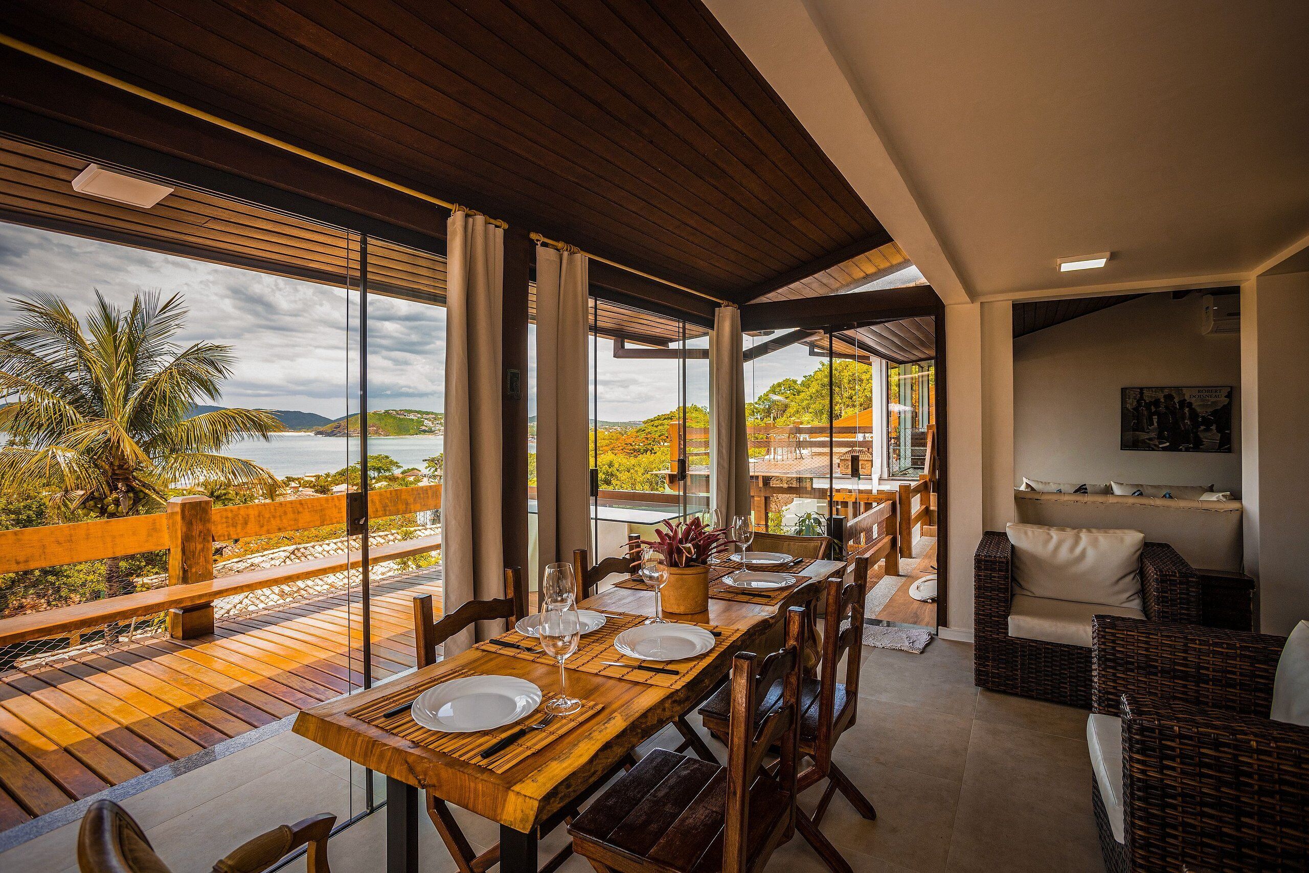 Deluxe Villa | Dining
