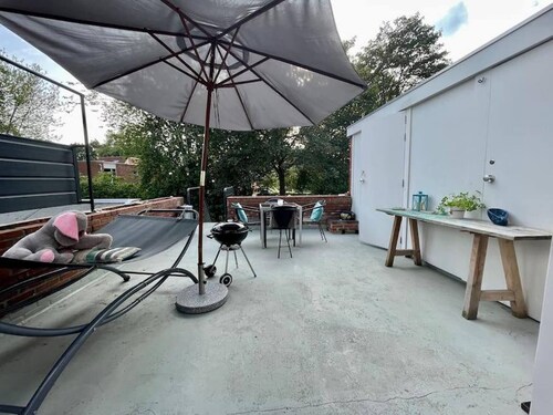 Charming Maya Room Close to City Center & UMCG