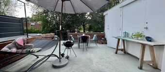 Charming Maya Room Close to City Center & UMCG