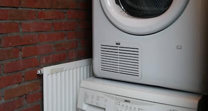 Room “Jasmijn” in Cozy Shared Duplex near City Center & UMCG