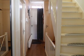 Interior - Room “Jasmijn” in Cozy Shared Duplex near City Center & UMCG (Groningen)