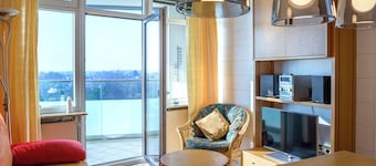 Directly on the beach, great sea view, incl. Swimming pool and sauna, parking lot