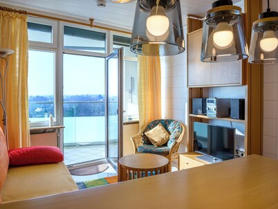 Directly on the beach, great sea view, incl. Swimming pool and sauna, parking lot
