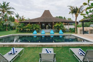 Pool - 4-bedroom villa in gorgeous Bali with WiFi, AC. Live your tropical dream (Bali)