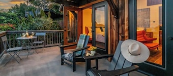 Luxury Ocean View Summerland House & Loft