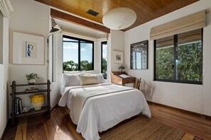 4 Schlafzimmer, Reisekinderbett, kostenloses WLAN, Bettwäsche