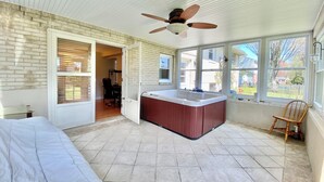 Unclassified image, 5 of 29, button - Spacious 5-bedroom house in welcoming Wilmington with WiFi, AC, Large Yard (Wilmington)
