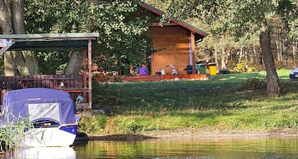 Casa de vacaciones a orillas del lago