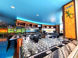 Bar (on property) - ChartHouse Clearwater Beach Marina Hotel (Clearwater Beach)