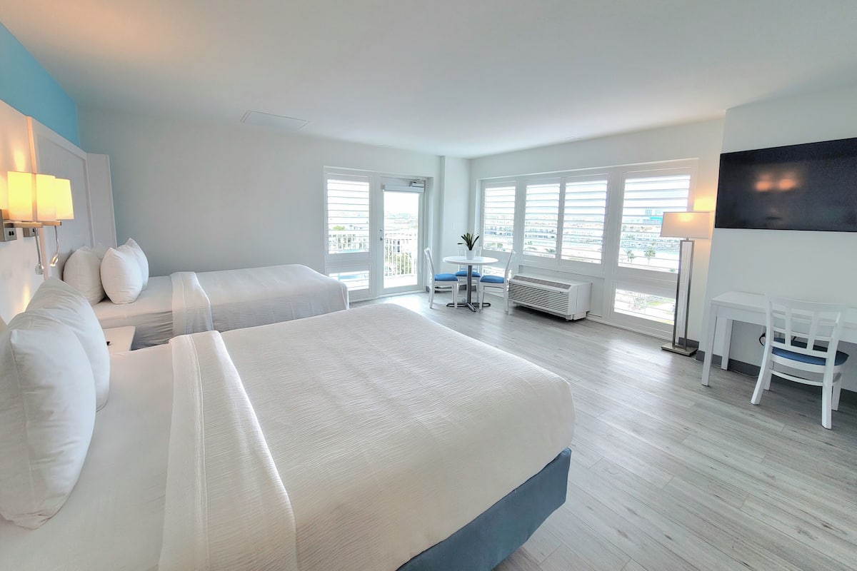 1 bedroom, in-room safe, desk, laptop workspace