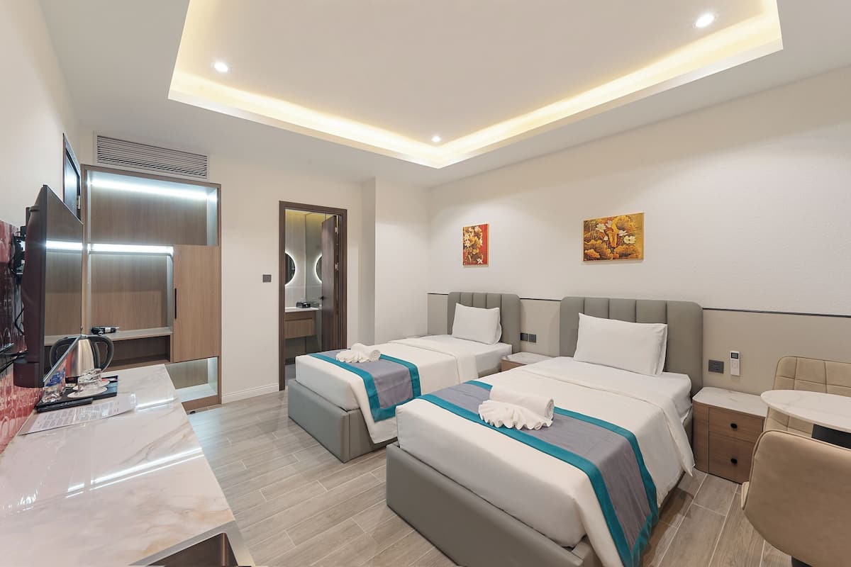 In-room safe, desk, laptop workspace, soundproofing