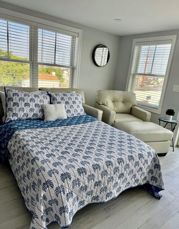 3 bedrooms, iron/ironing board, travel crib, free WiFi