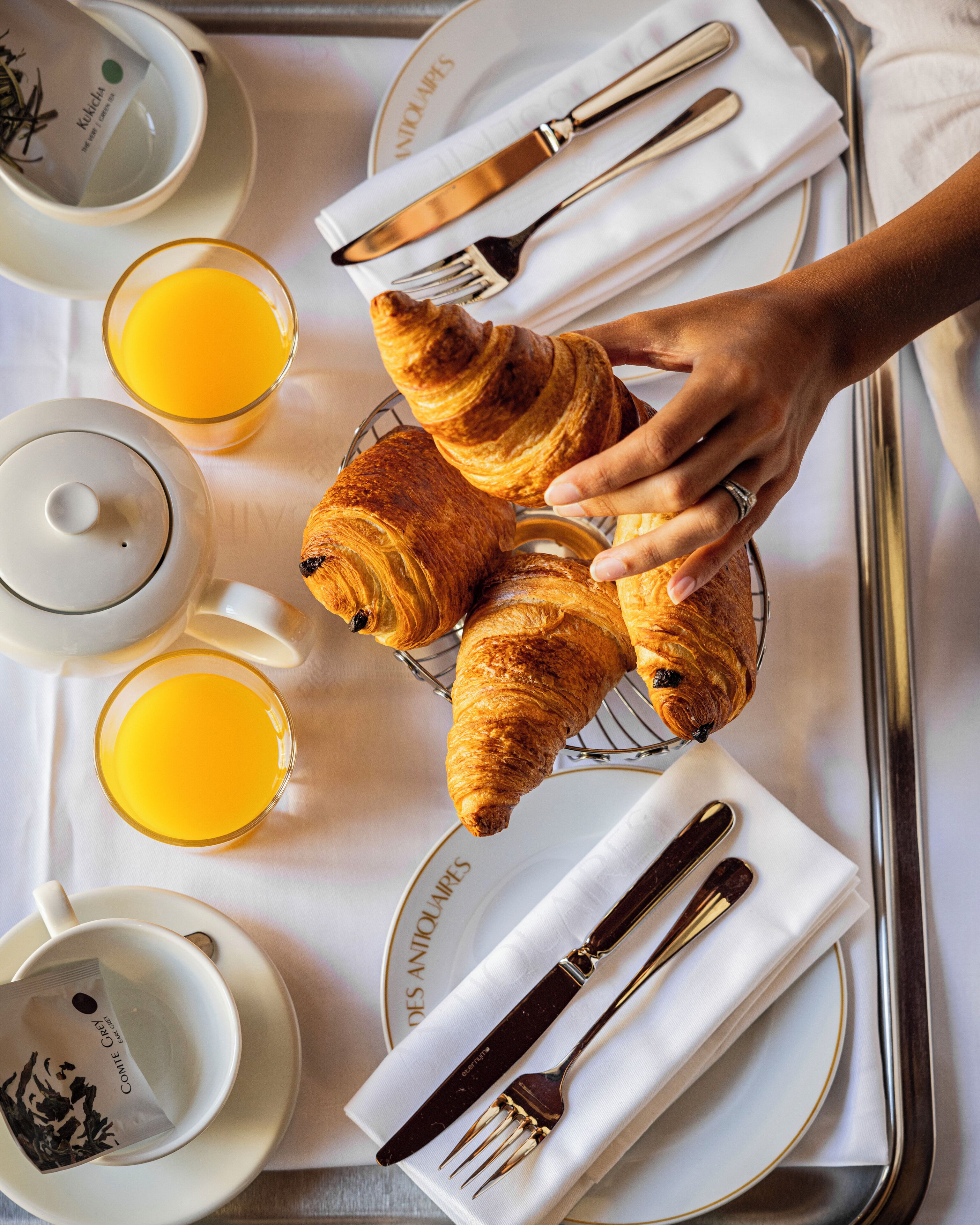 Daily cooked-to-order breakfast for a fee