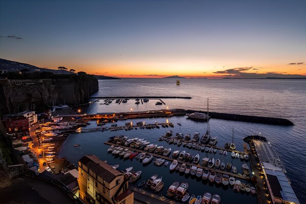 House, Smoking | 2 bedrooms - Mary B in Piano di Sorrento (Piano di Sorrento)